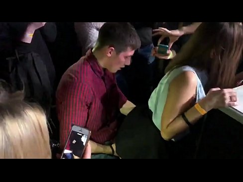❤️ sex tūturu i roto i te nightclub Russian. 18-tau-tawhito Russian kotiro i roto i te nono me te tara fucked i roto i te nightclub ❌ Porno i mi.xxxdeutschepornos.ru ️❤